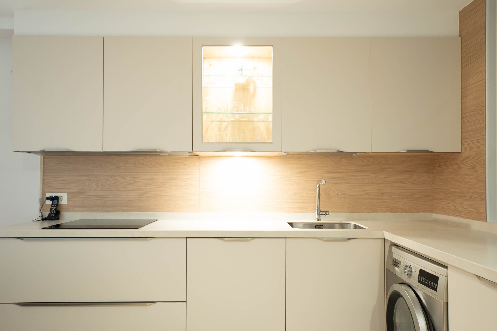 Separador de ambientes con cristal corredizo