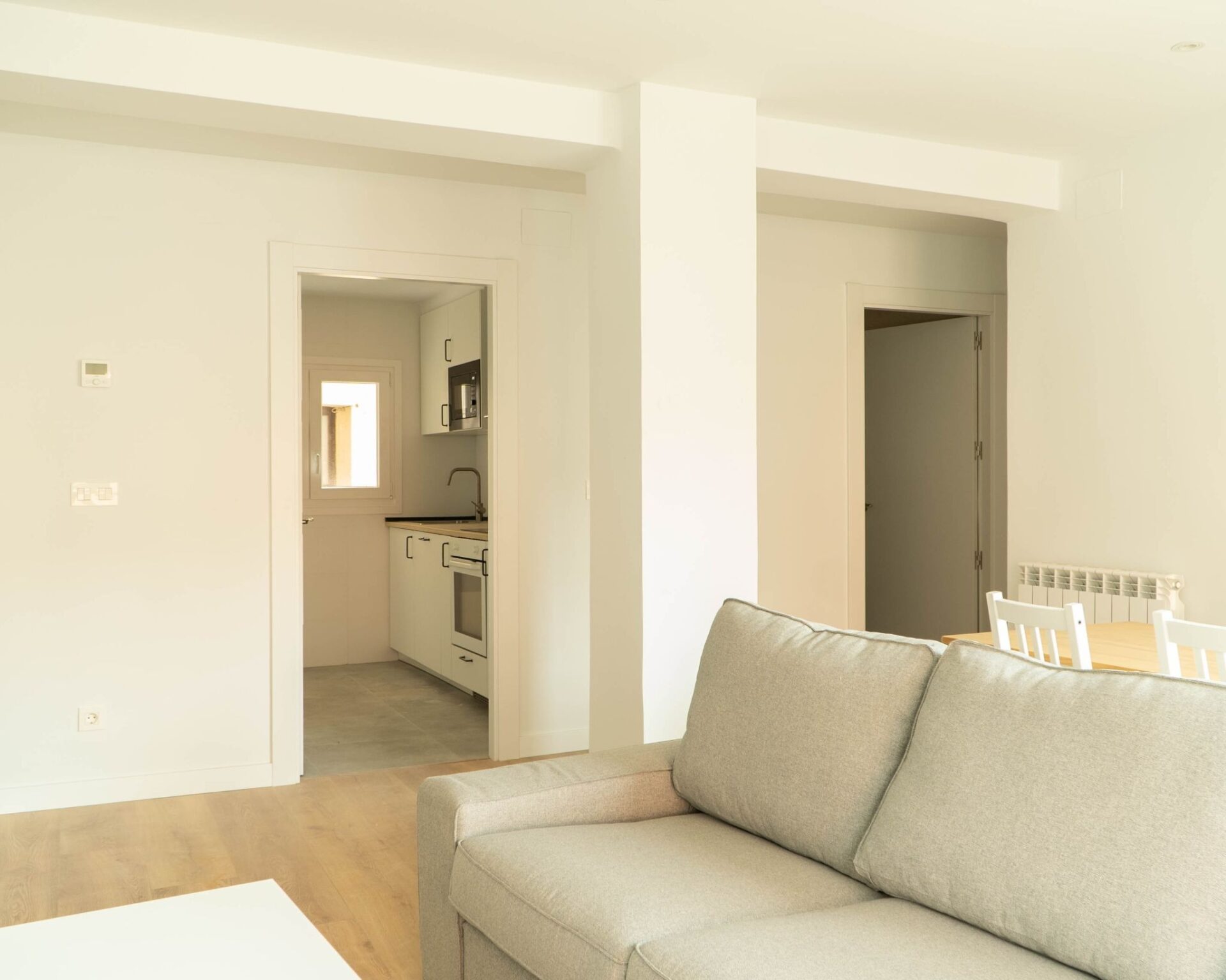 Tirar tabiques para abrir espacios: qué puedes hacer en tu vivienda